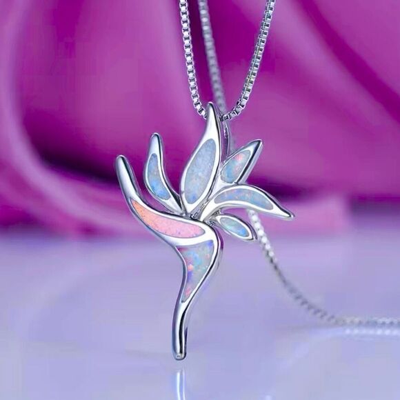 AYD Beautiful White Opal torch Pendant - Picture 11 of 13